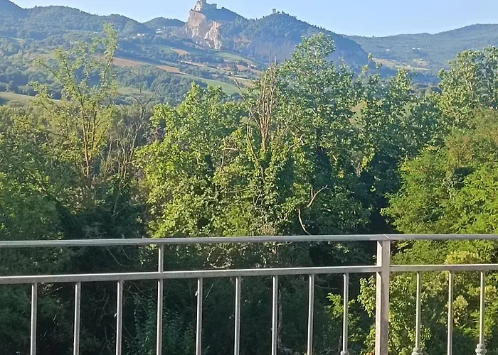 Nocleg ze śniadaniem B&B Villa Poggio Secchiano